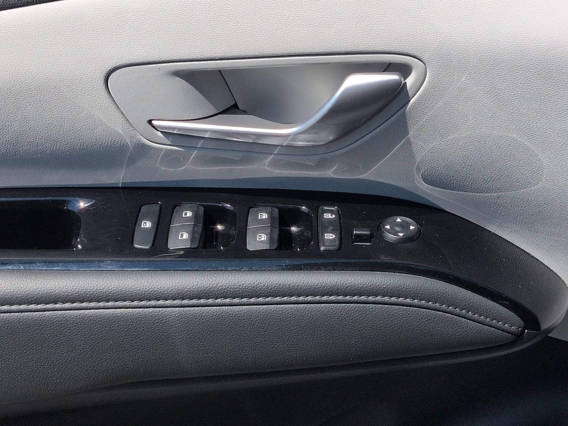 Used 2023 Hyundai Tucson Limited FWD image 24