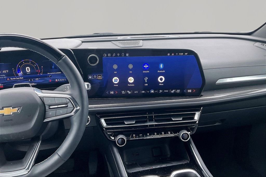 Used 2024 Chevrolet Traverse RS image 11