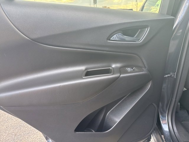 Used 2022 Chevrolet Equinox LT image 11