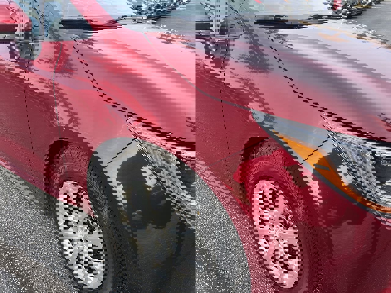 Used 2024 Toyota Corolla LE image 2