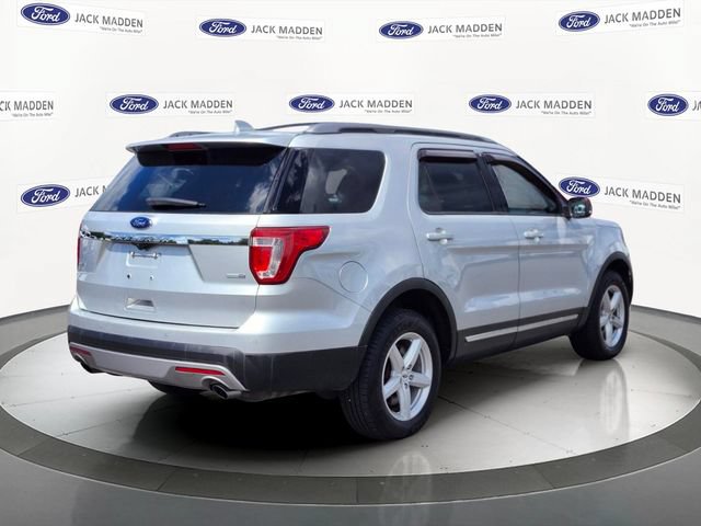 Certified 2017 Ford Explorer XLT w/ Equipment Group 202A AWD/4WD image 5