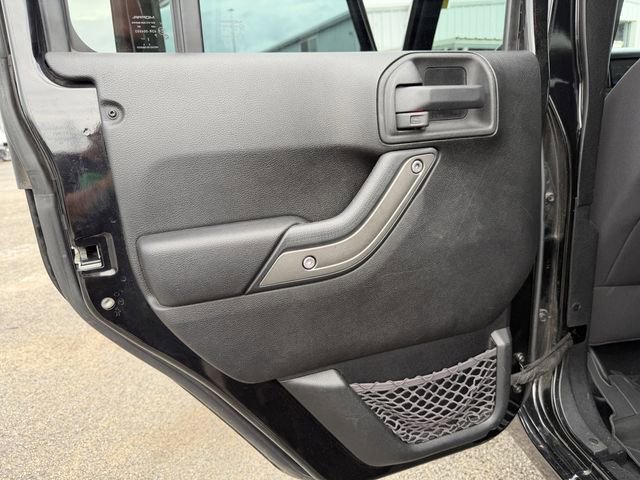 Used 2013 Jeep Wrangler Unlimited Sport image 14