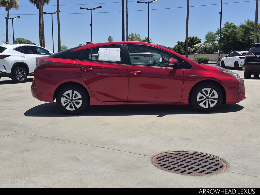 Used 2017 Toyota Prius Two w/ Prius Two Safety Plus Package FWD image 7