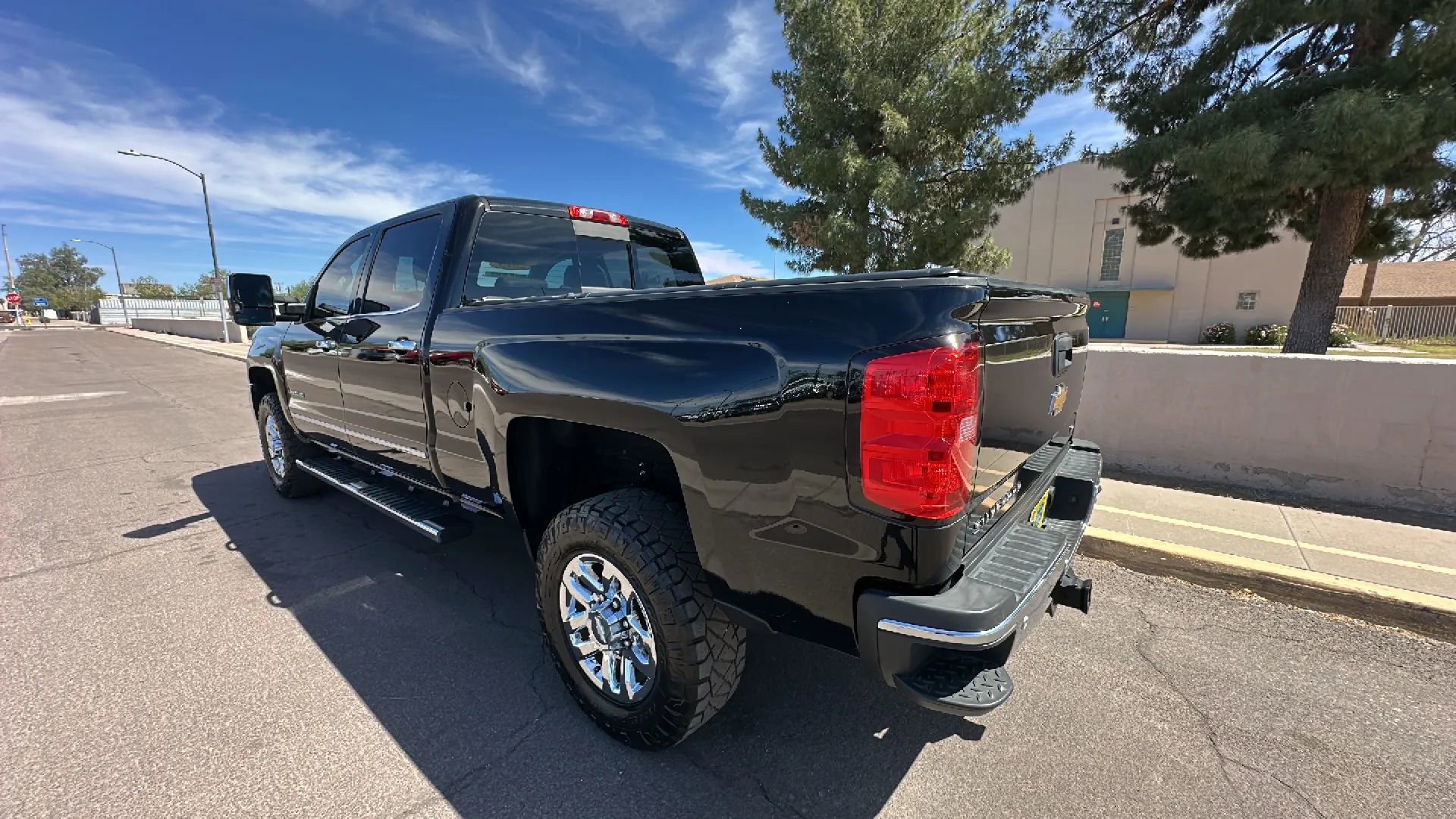 Used 2015 Chevrolet Silverado 2500 LTZ w/ Duramax Plus Package image 2