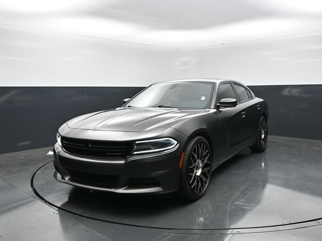 Used 2019 Dodge Charger SXT w/ Leather Interior Group RWD image 4