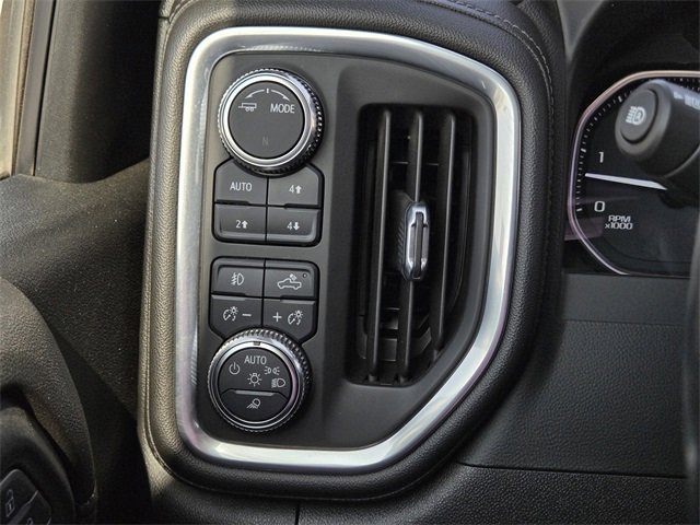 Used 2021 GMC Sierra 2500 SLT w/ Texas SLT Premium Package image 17