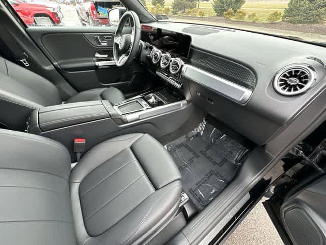 Used 2024 Mercedes-Benz GLB 250 4MATIC image 19