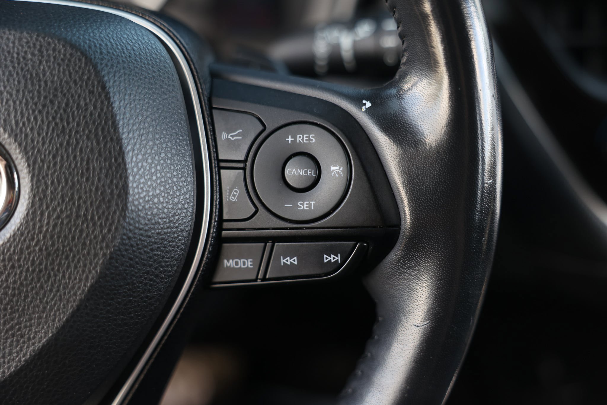 Used 2019 Toyota Corolla SE FWD image 32