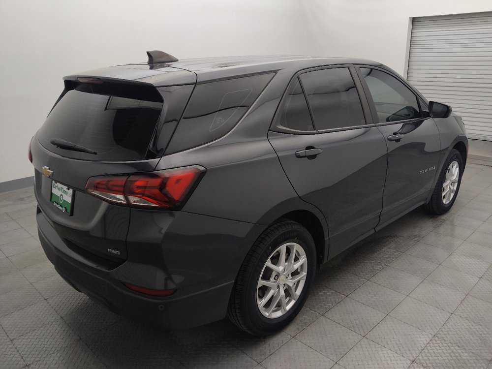 Used 2022 Chevrolet Equinox LS AWD/4WD image 9