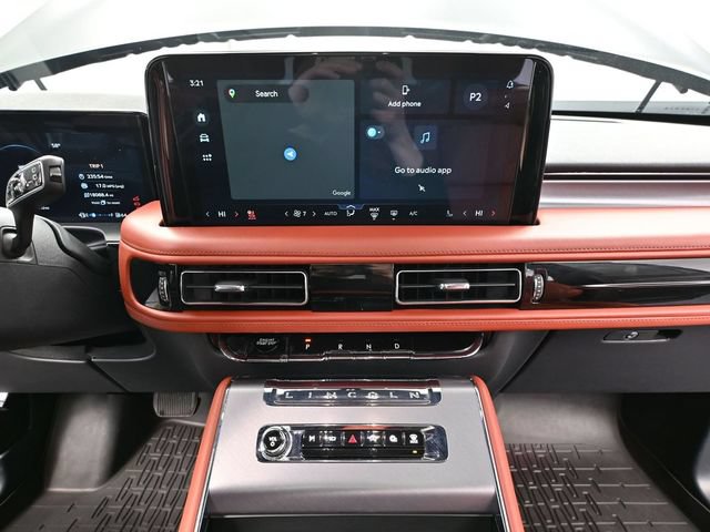 Used 2025 Lincoln Aviator Reserve w/ Jet Appearance Package AWD/4WD image 26