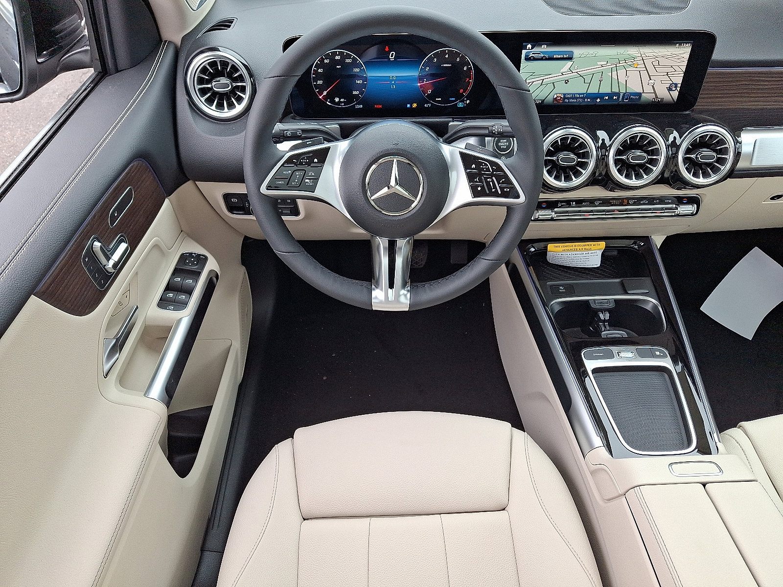 New 2026 Mercedes-Benz GLB 250 4MATIC image 9
