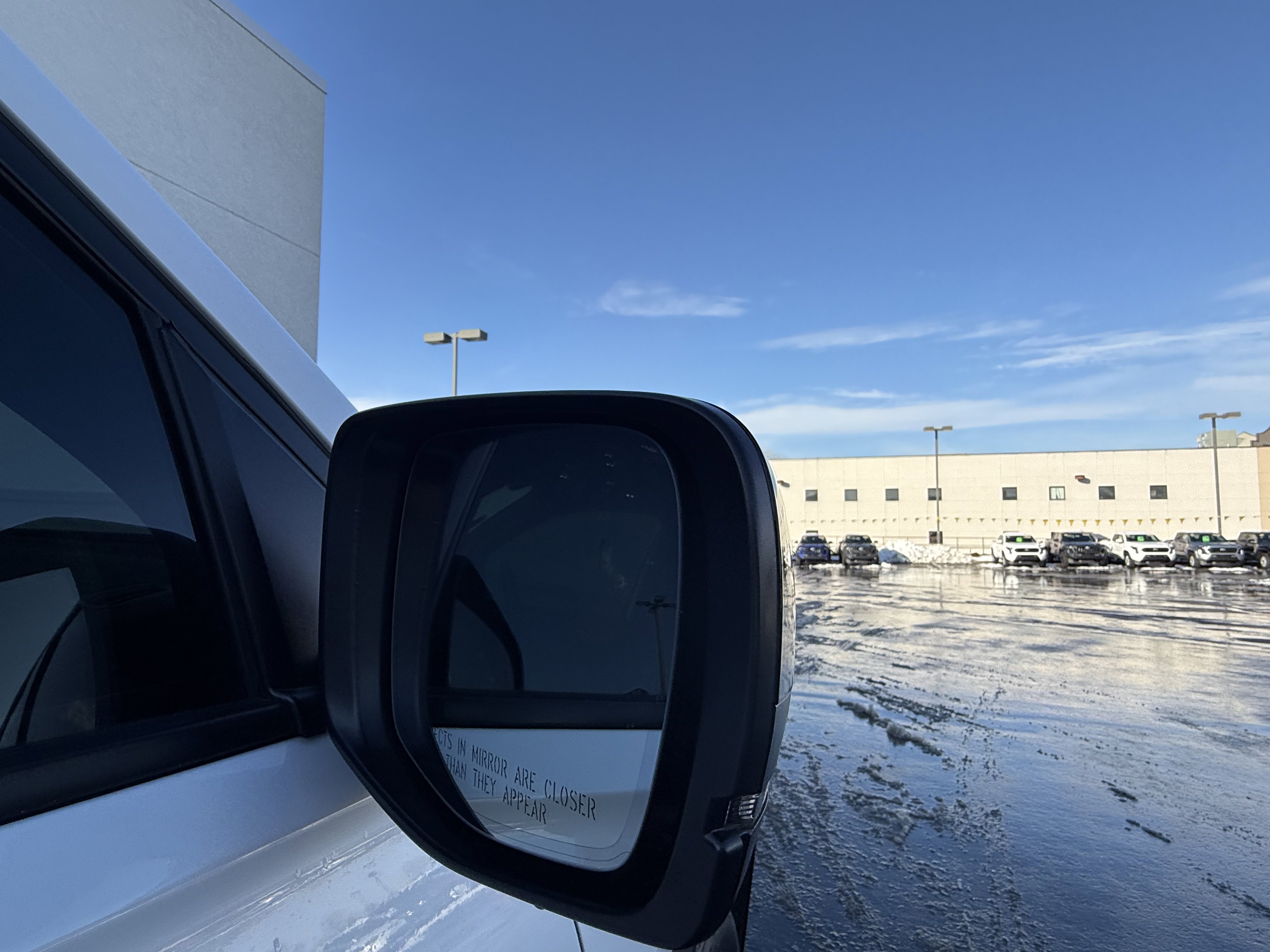 Used 2025 Honda Pilot Black Edition image 36