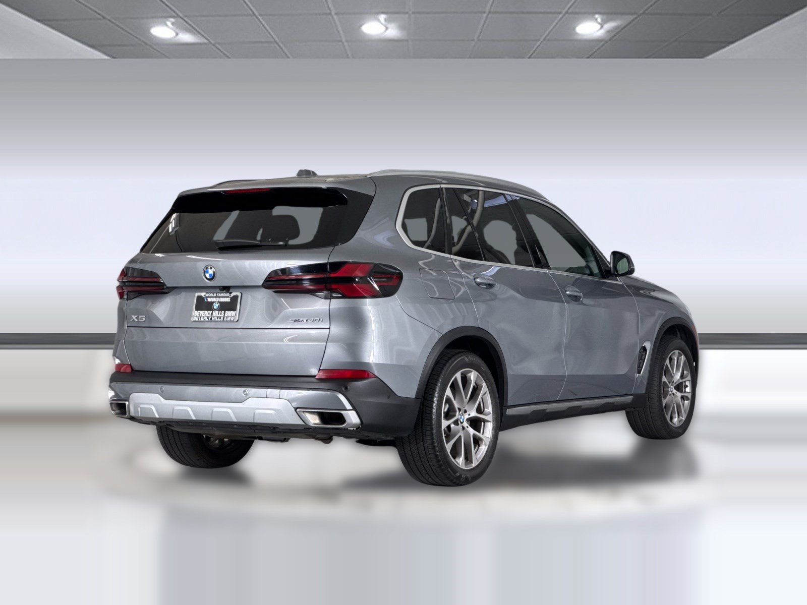 Certified 2024 BMW X5 sDrive40i w/ Parking Assistance Package RWD image 9