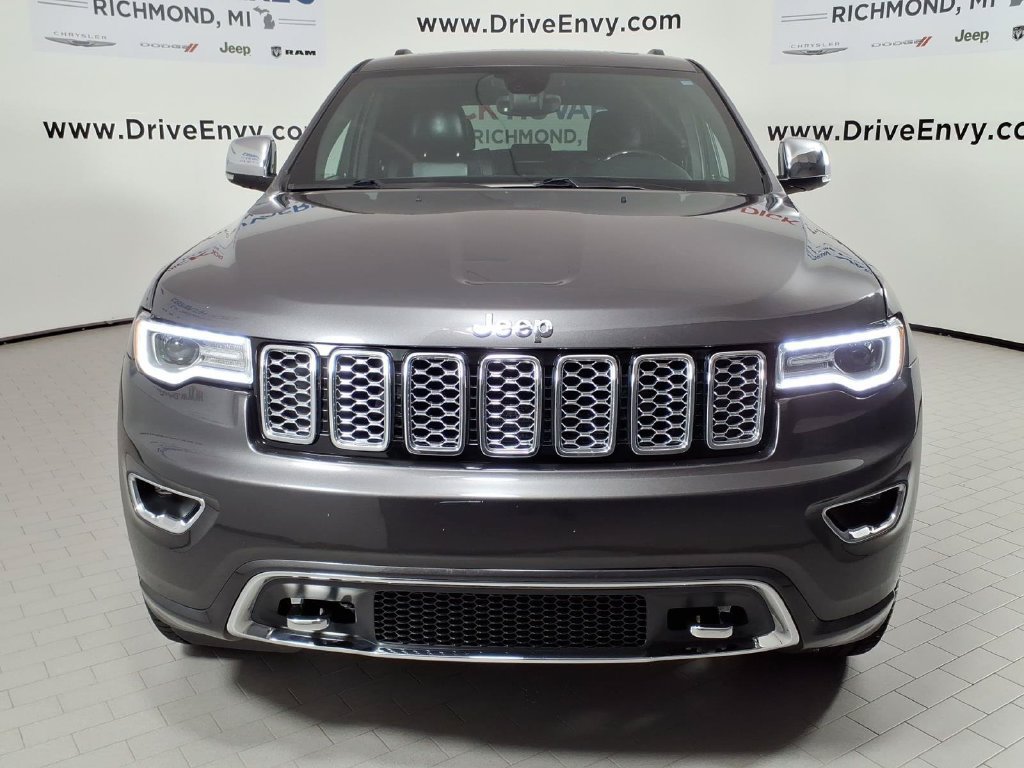 Used 2017 Jeep Grand Cherokee Overland AWD/4WD image 2