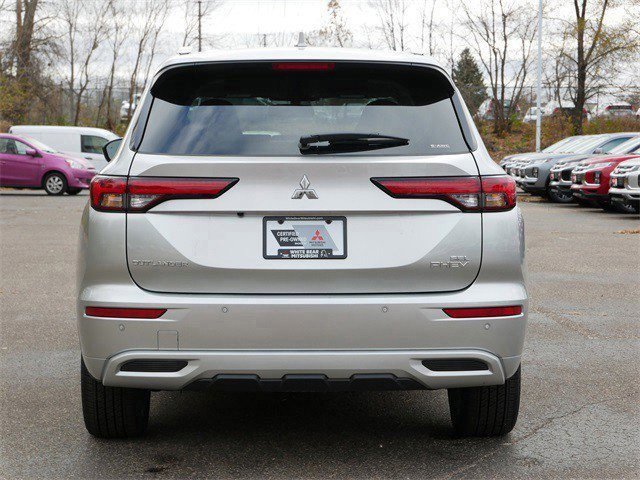 Used 2025 Mitsubishi Outlander SEL image 6