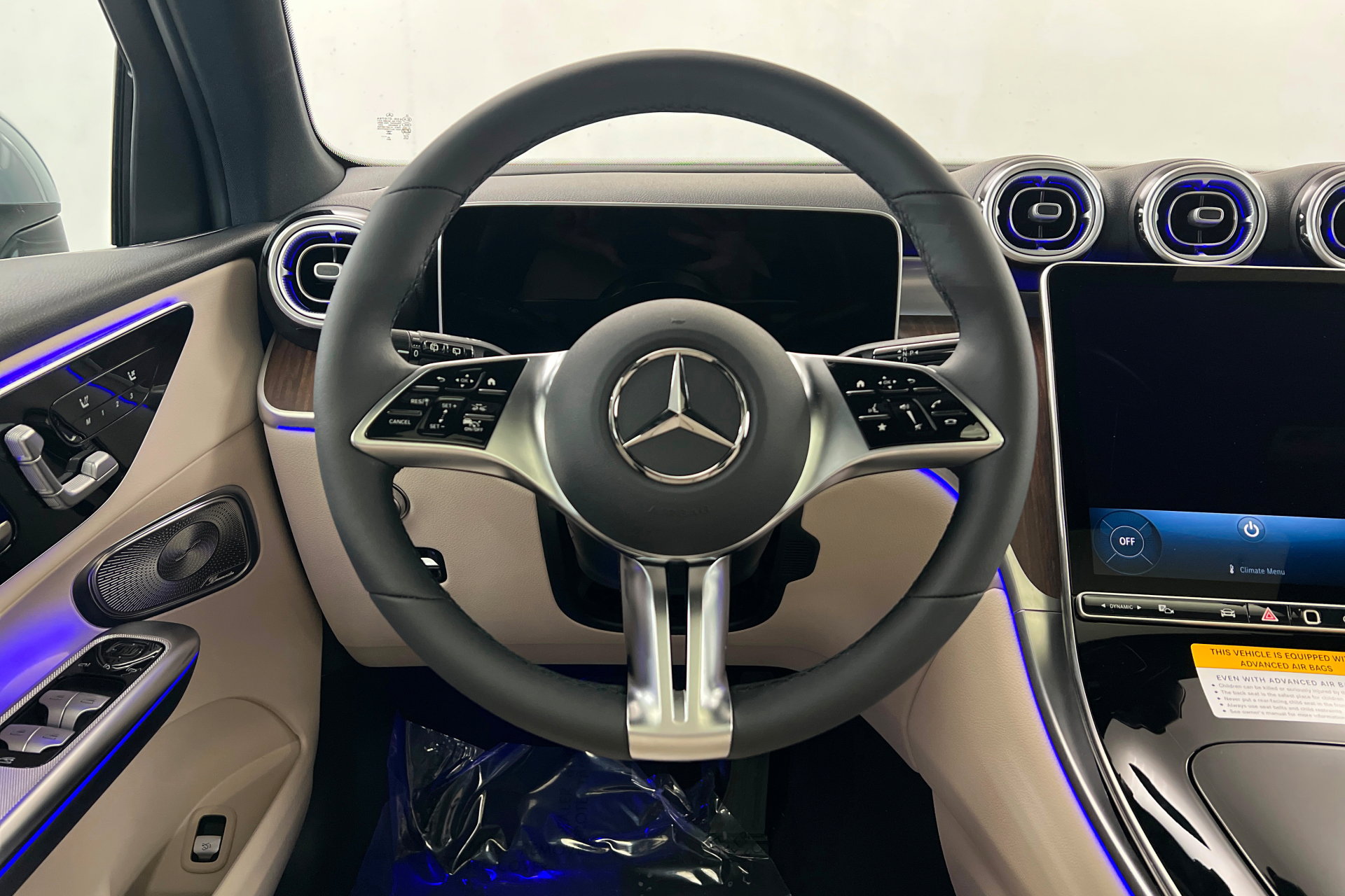 New 2026 Mercedes-Benz GLC 300 4MATIC image 12