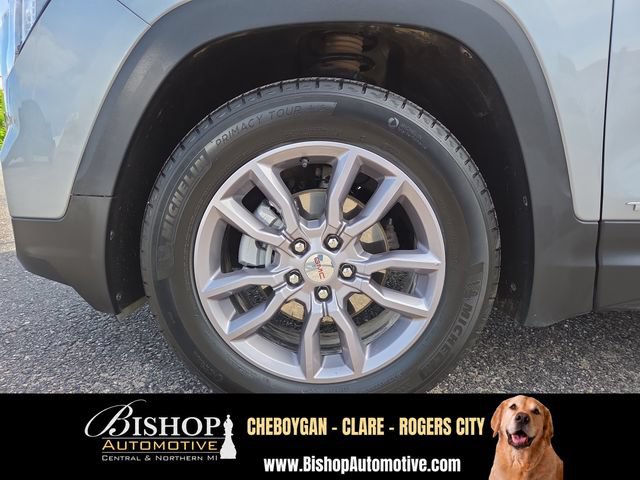 Used 2024 GMC Terrain SLT AWD/4WD image 16