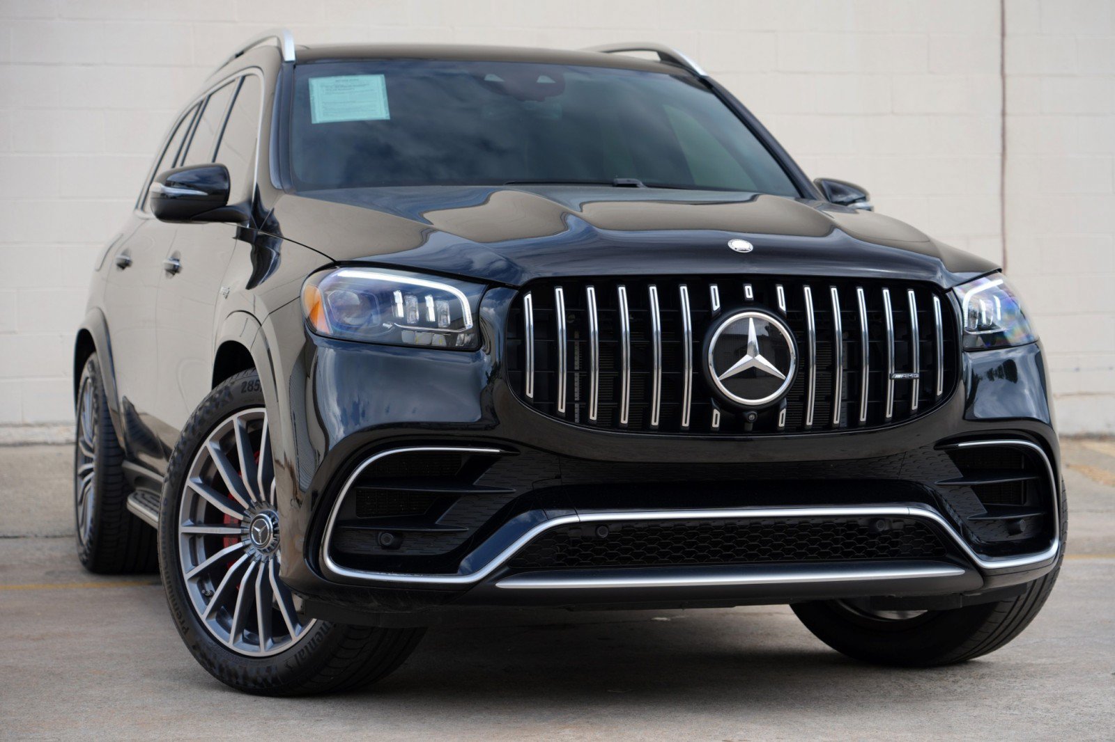 Used 2025 Mercedes-Benz GLS 63 AMG 4MATIC image 4