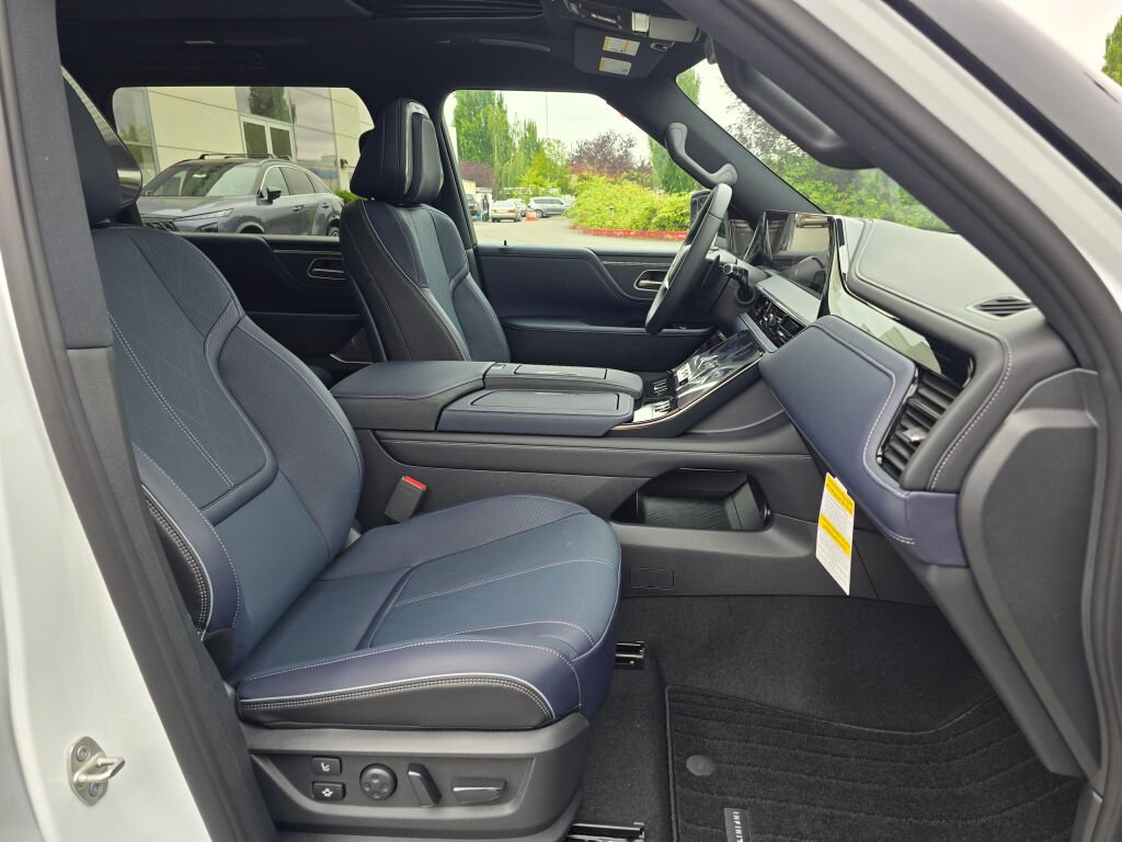 New 2027 INFINITI QX80 Sensory AWD/4WD image 11