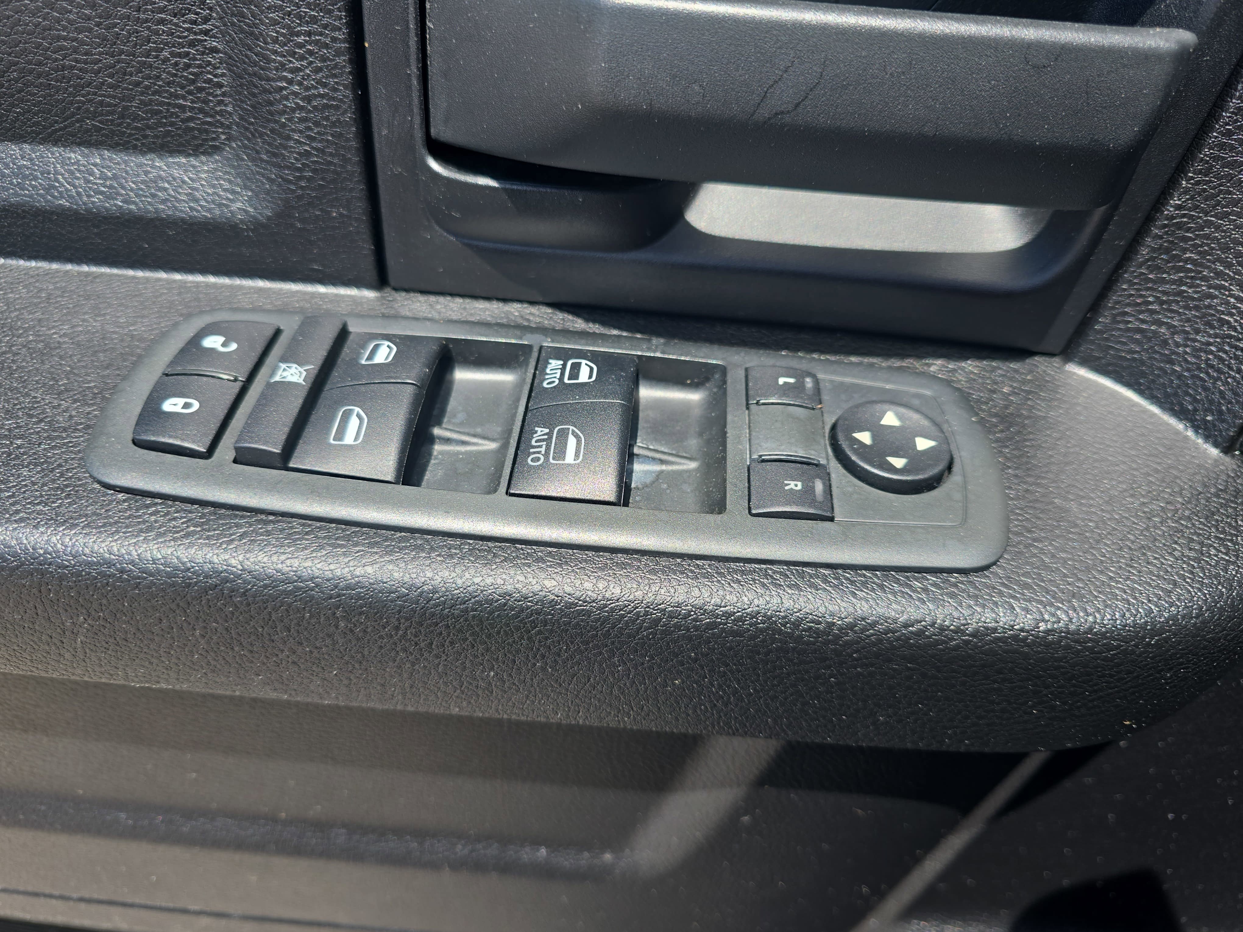Used 2013 RAM 1500 Express AWD/4WD image 24