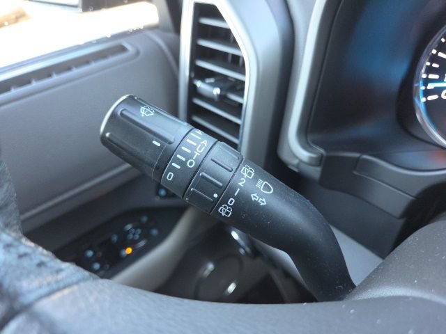 Used 2019 Ford Expedition XLT w/ Equipment Group 202A RWD image 37