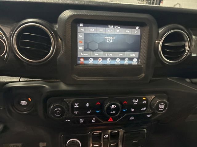 Used 2021 Jeep Wrangler Unlimited Sahara AWD/4WD image 34