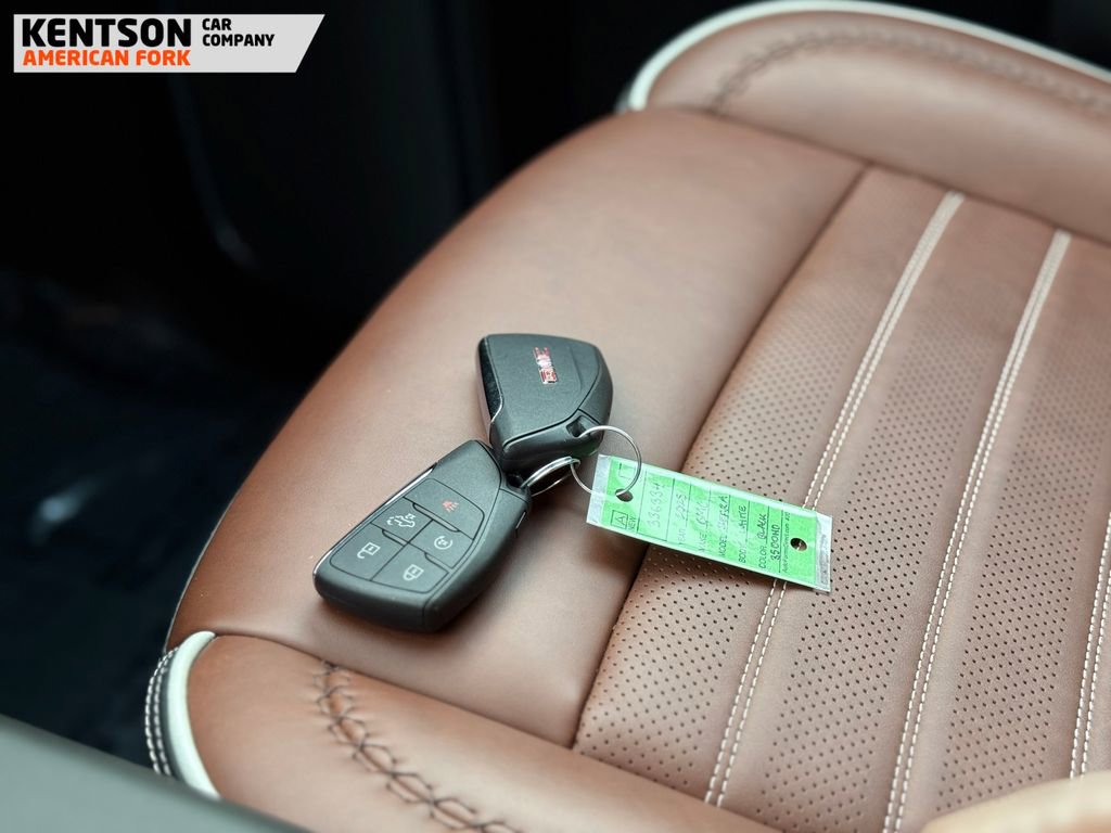 Used 2025 GMC Sierra 3500 Denali Ultimate AWD/4WD image 43