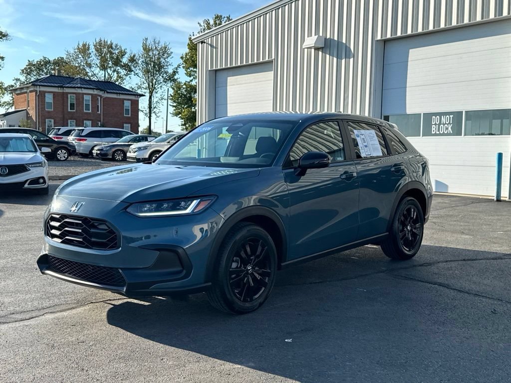 Certified 2026 Honda HR-V Sport image 3