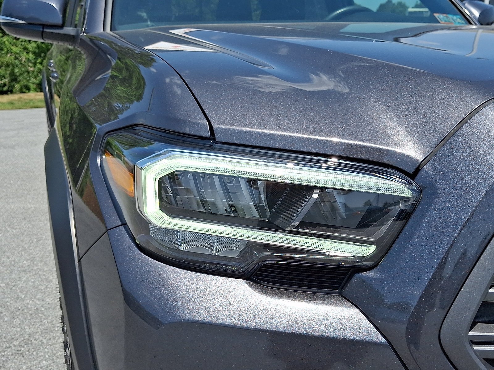 Certified 2023 Toyota Tacoma TRD Off-Road w/ Technology Package AWD/4WD image 10