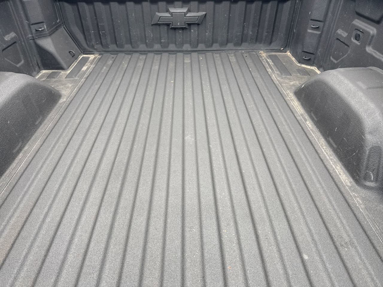 Used 2024 Chevrolet Silverado 1500 LT image 11