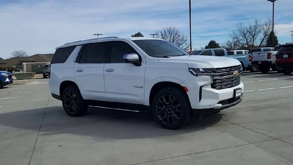 Used 2023 Chevrolet Tahoe Premier image 3