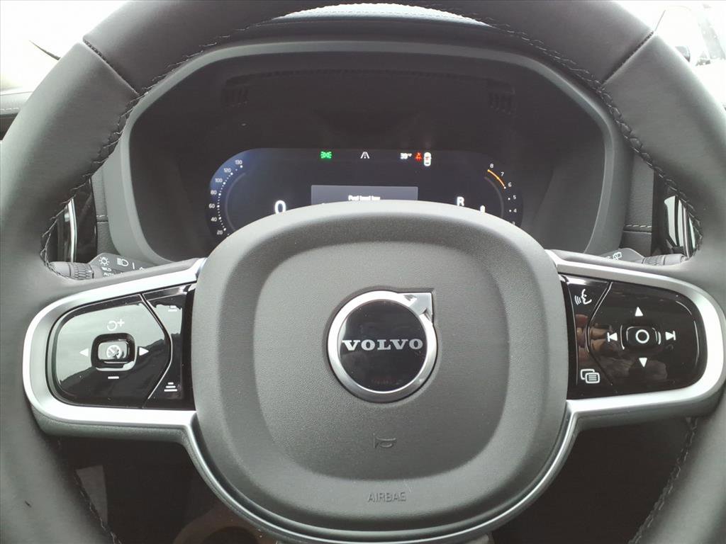 New 2026 Volvo XC60 B5 Ultra w/ Protection Package Premier image 10
