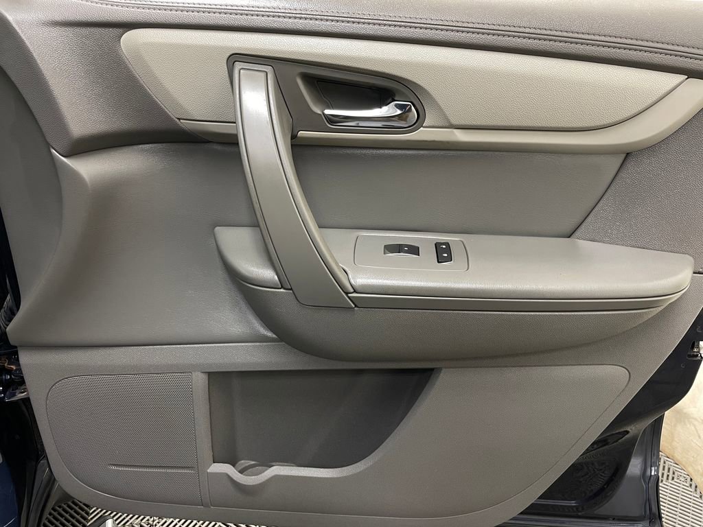 Used 2015 Chevrolet Traverse LS w/ LPO, 'HIT The Road' Package FWD image 37