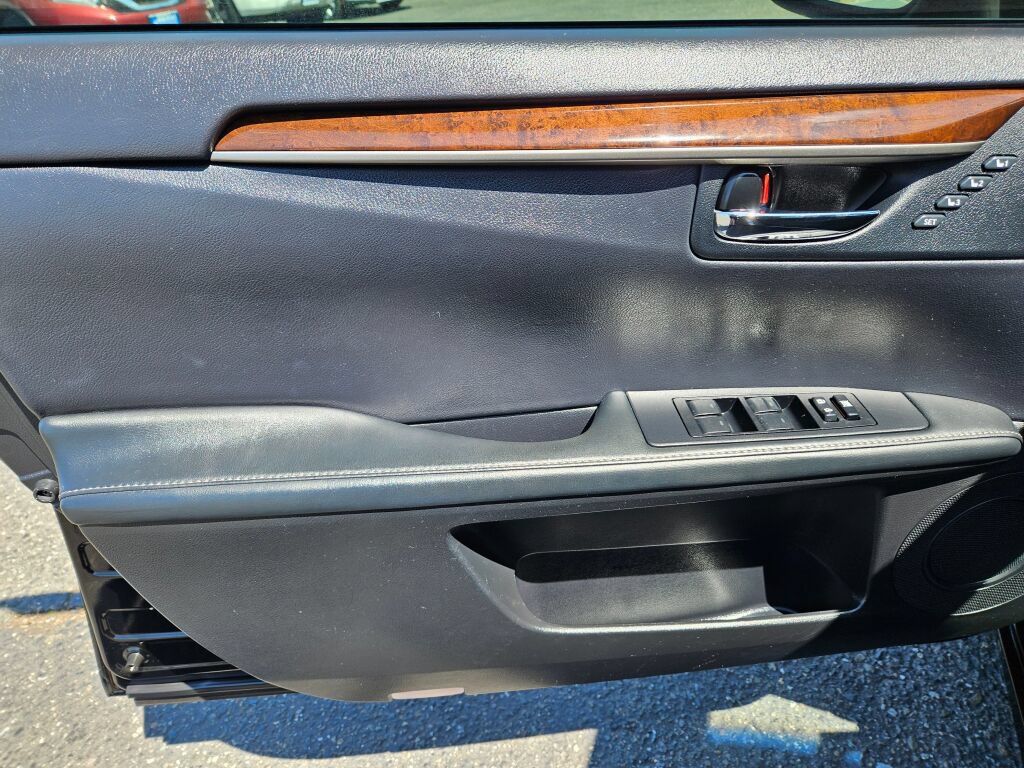Used 2014 Lexus ES 350 FWD image 17