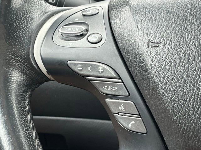 Used 2019 Nissan Pathfinder SV image 31