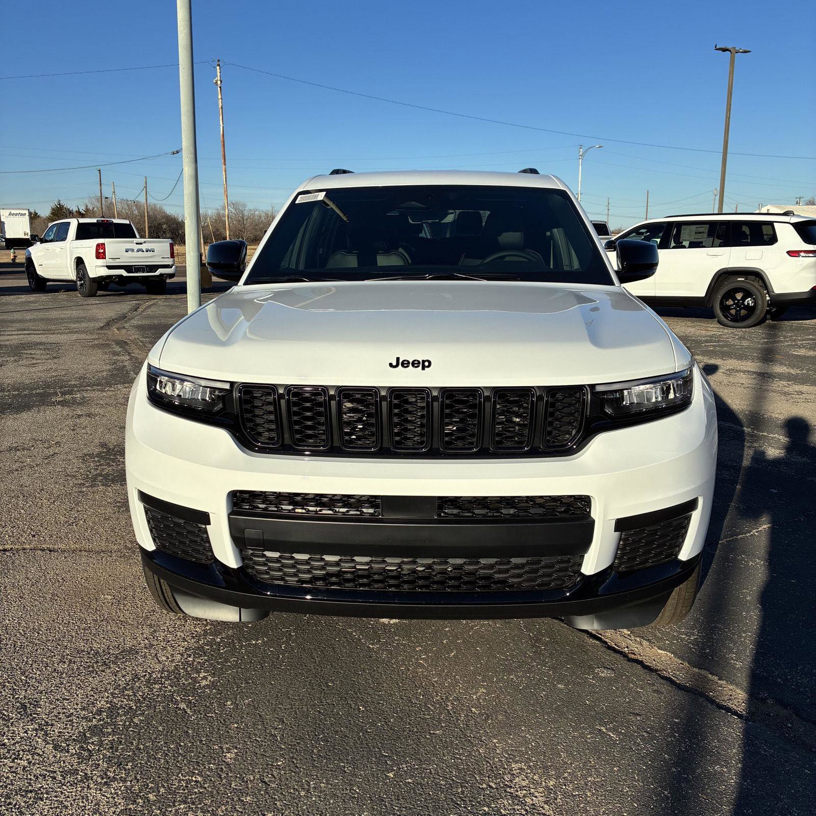 New 2025 Jeep Grand Cherokee L Altitude image 13