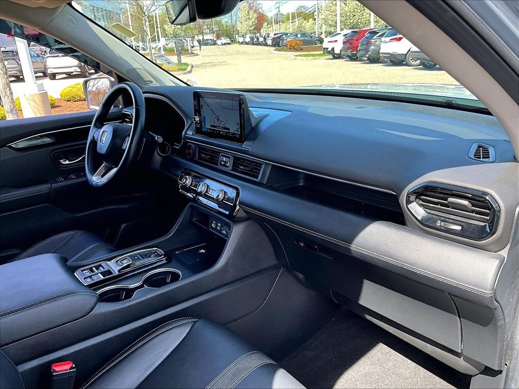 Used 2023 Honda Pilot Touring image 14