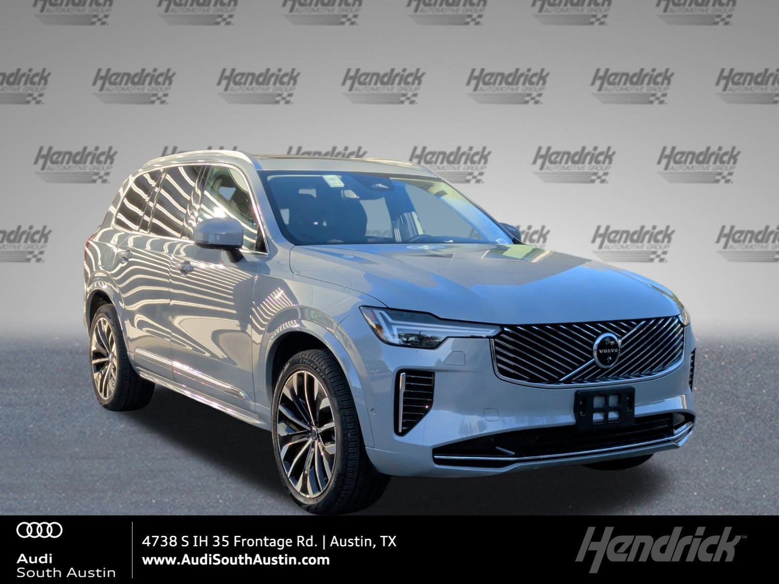 Used 2025 Volvo XC90 B6 Plus image 1