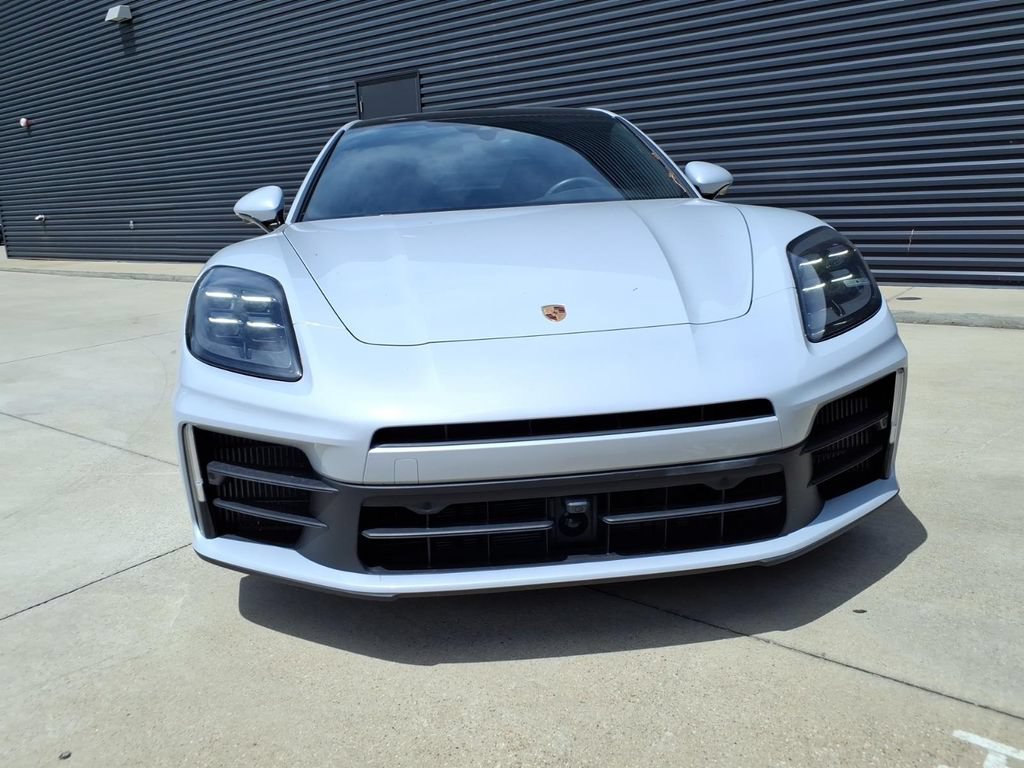 Certified 2024 Porsche Panamera RWD image 9