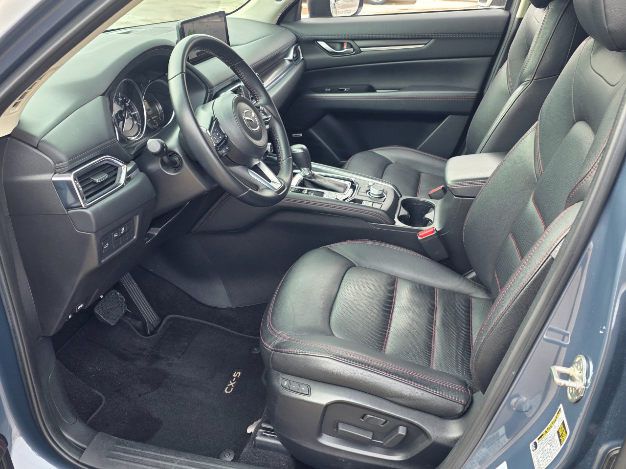 Used 2024 MAZDA CX-5 Carbon Edition image 8