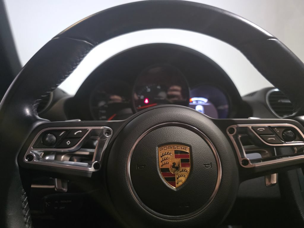 Certified 2022 Porsche 718 Cayman RWD image 24