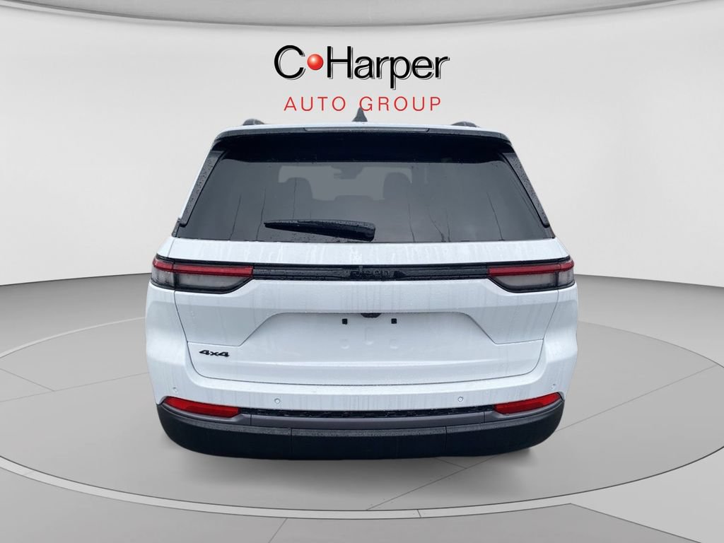 New 2026 Jeep Grand Cherokee Altitude AWD/4WD image 4