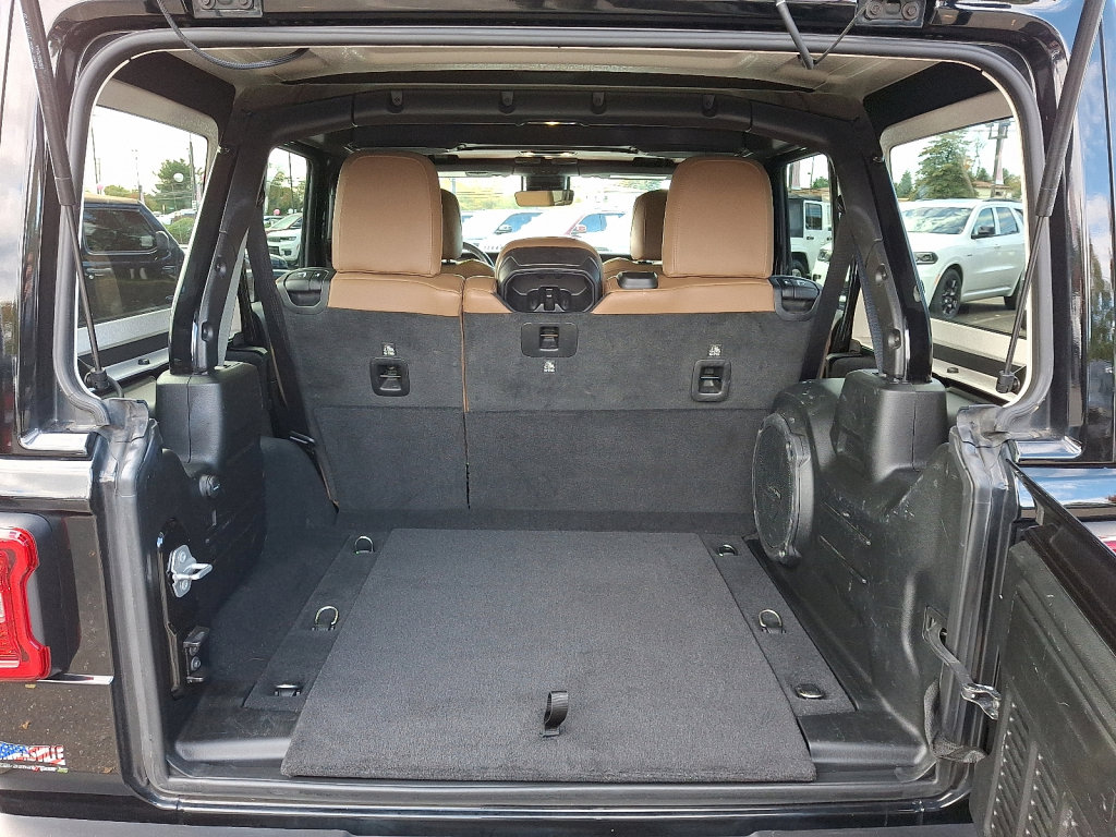 Certified 2021 Jeep Wrangler Unlimited Sahara AWD/4WD image 18