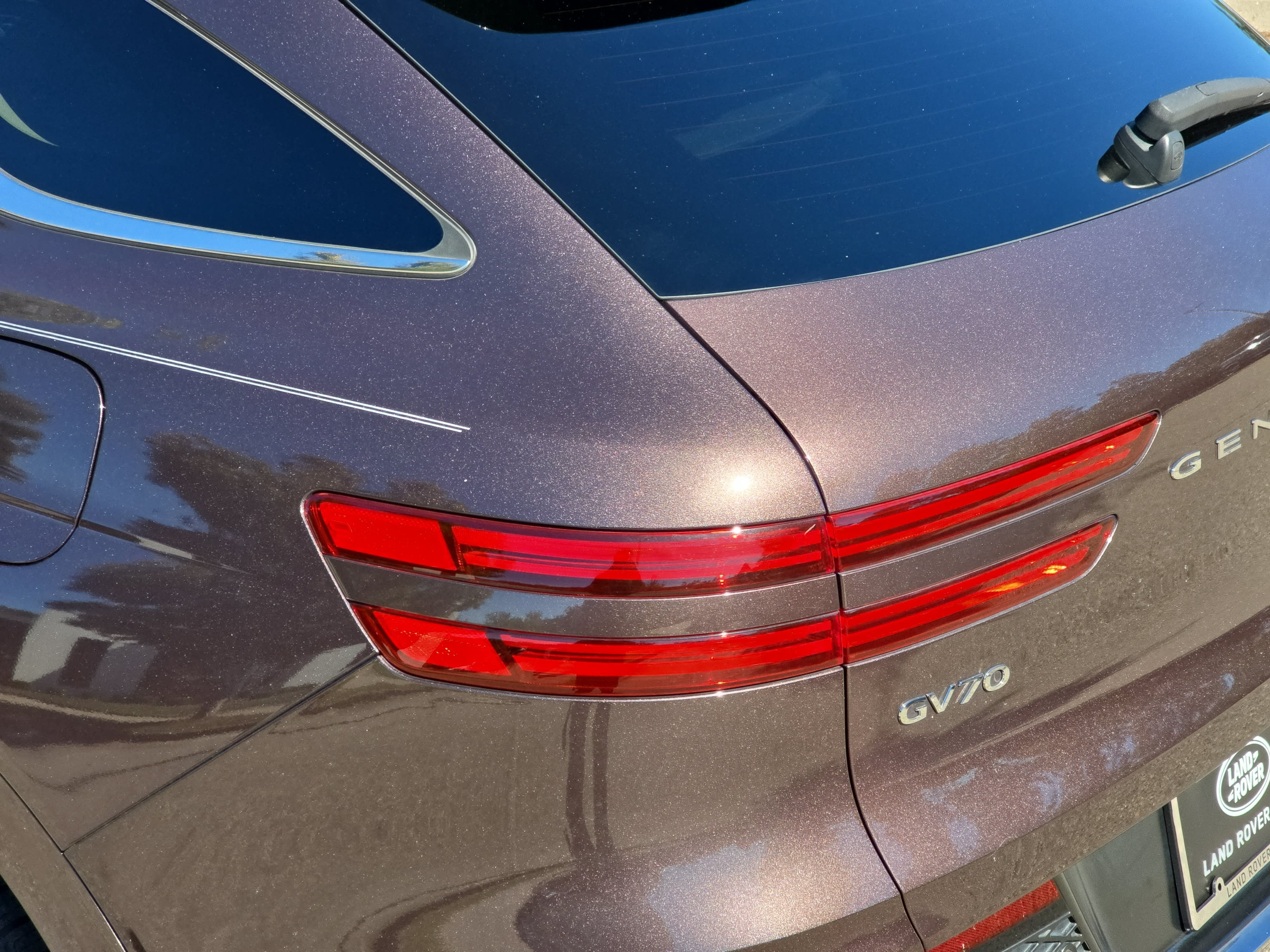 Used 2023 Genesis GV70 2.5T w/ Select Package AWD/4WD image 36