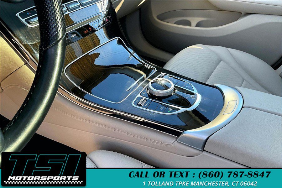 Used 2019 Mercedes-Benz GLC 300 4MATIC image 14