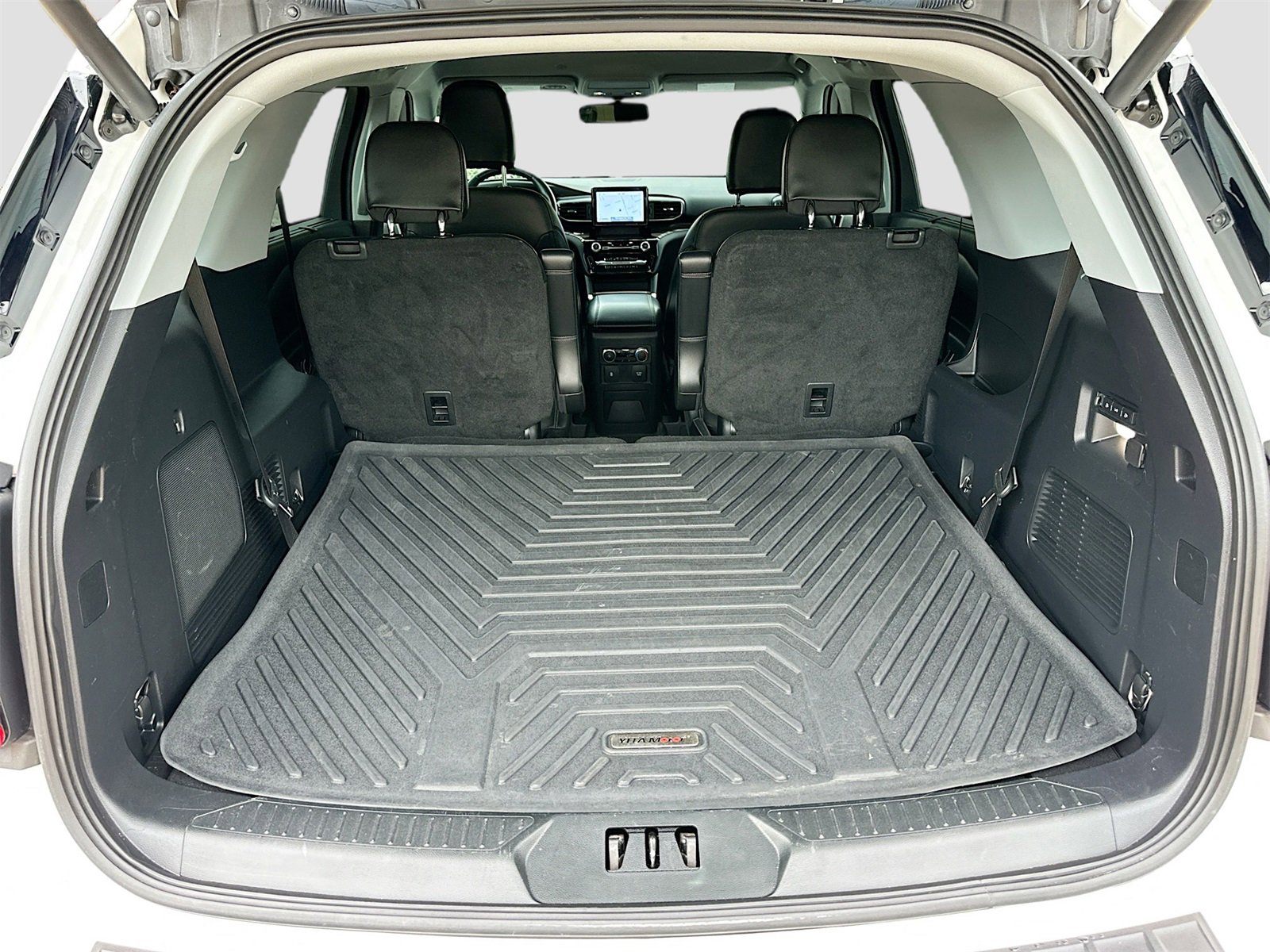 Used 2022 Ford Explorer Limited w/ Equipment Group 301A image 27