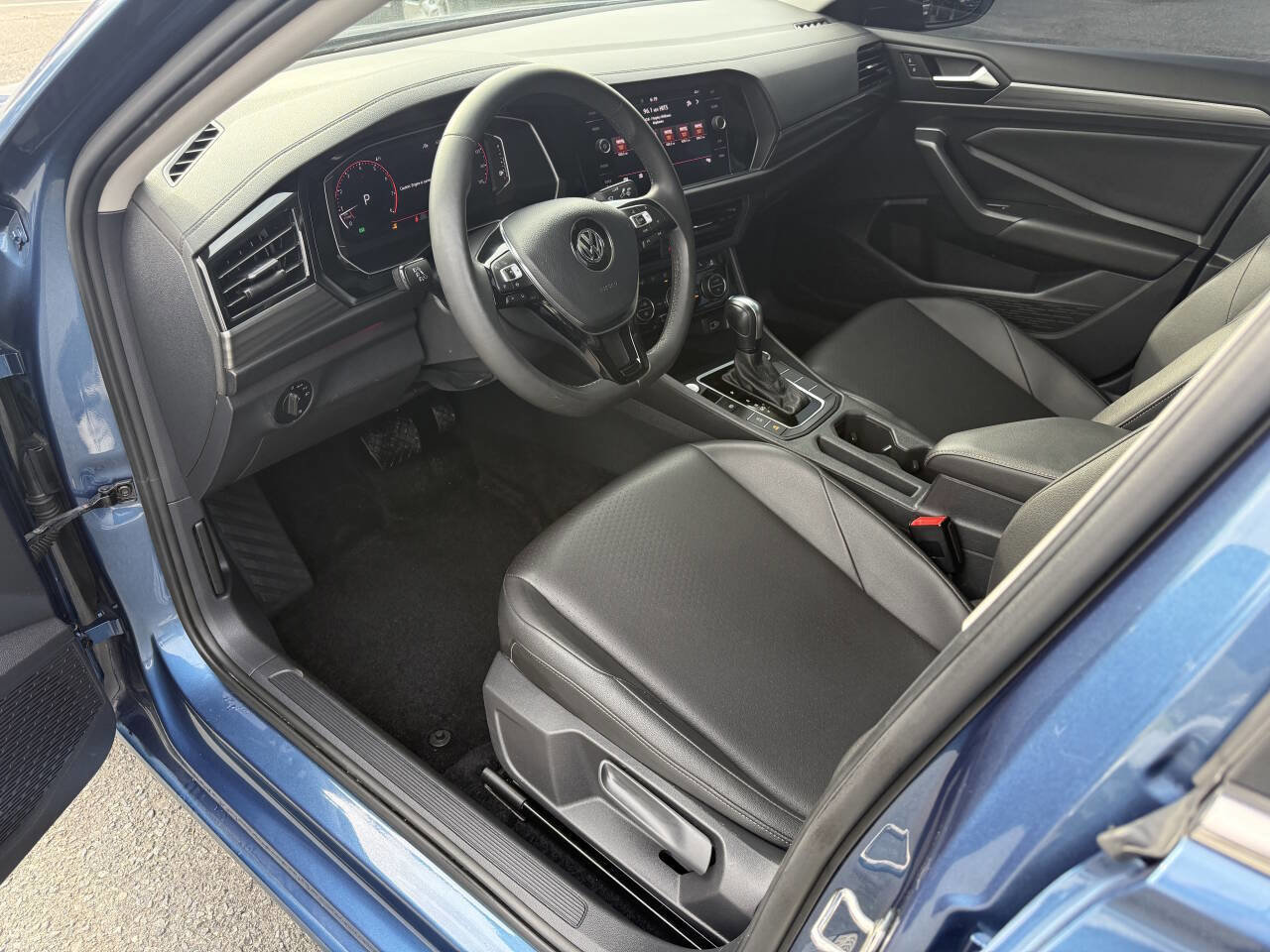 Used 2020 Volkswagen Jetta SEL image 8