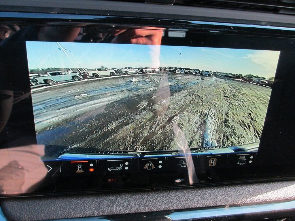 New 2026 GMC Sierra 1500 AT4 w/ AT4 Premium Package image 23