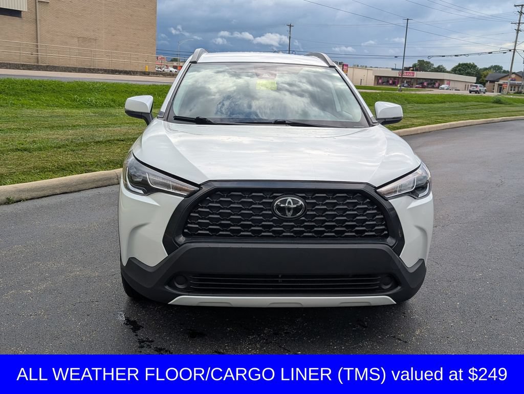 Used 2022 Toyota Corolla Cross LE AWD/4WD video 2