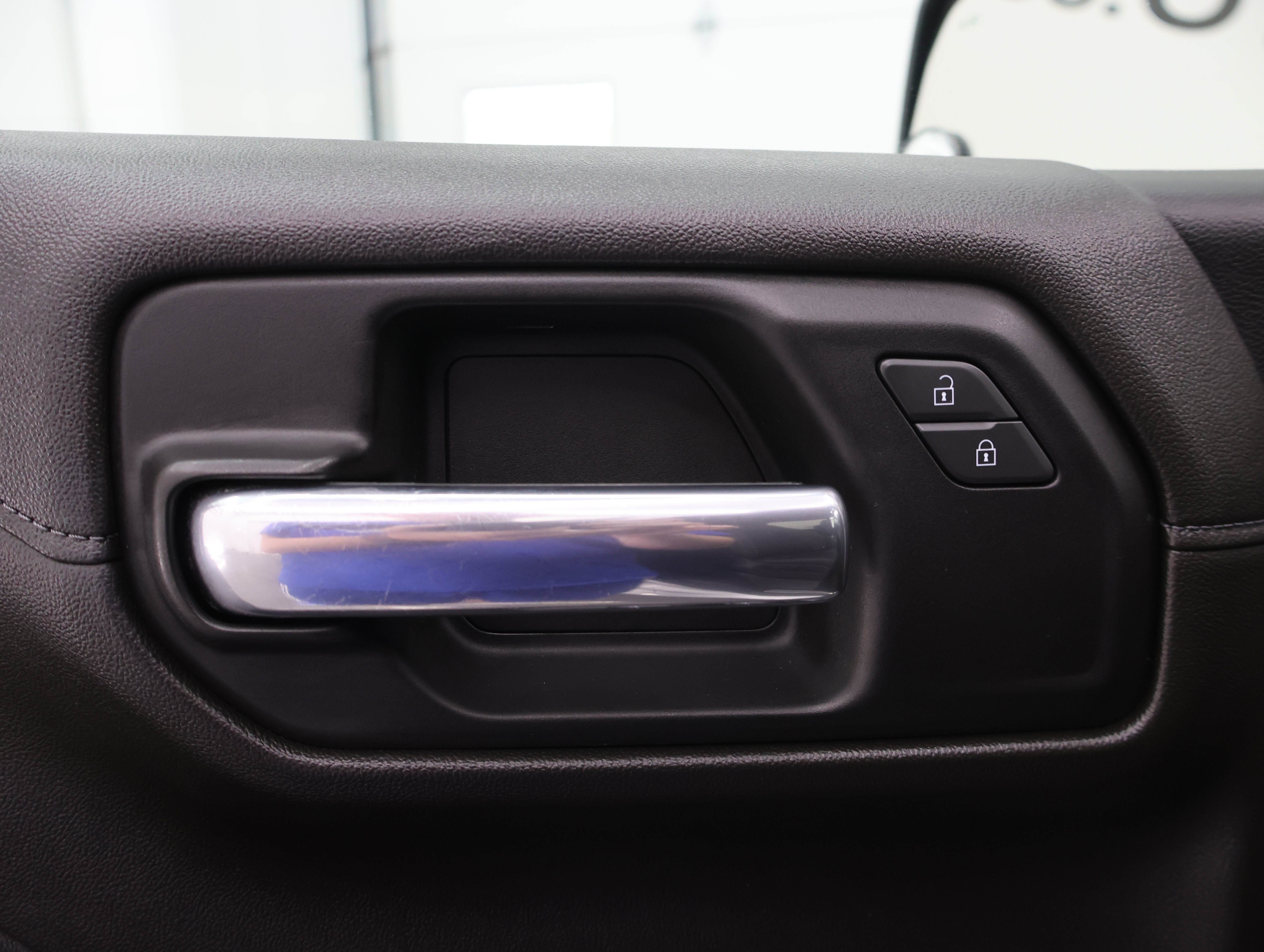 Used 2019 Chevrolet Silverado 1500 LT w/ All-Star Edition AWD/4WD image 40